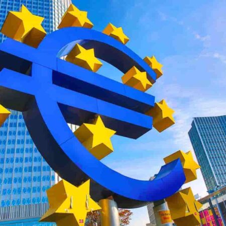 ECB plans prioritizing P2P and online payments in digital euro rollout