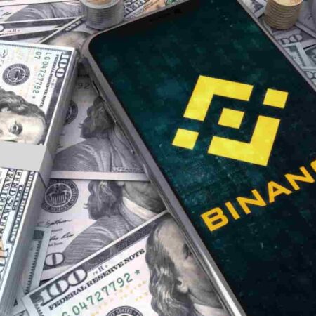 Investors flock to support Binance after SEC lawsuit