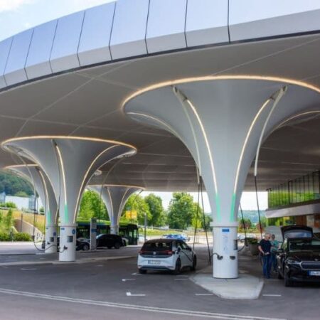 Bitcoin now accepted at 60,000 EV charging stations across Europe