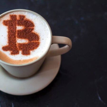 Bitcoin analyst sees bullish cup and handle pattern