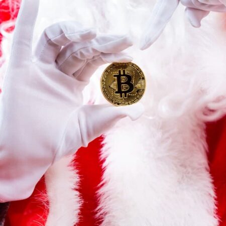 Can we expect ‘Santa rally’ for Bitcoin this Christmas?