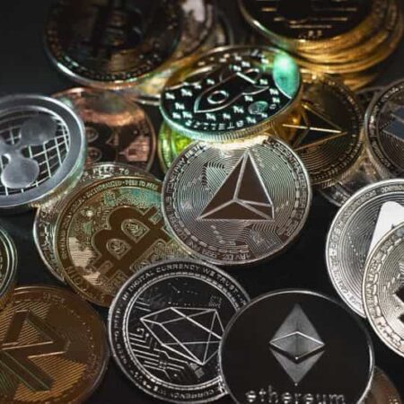 Top altcoins to watch in the crypto market in 2024